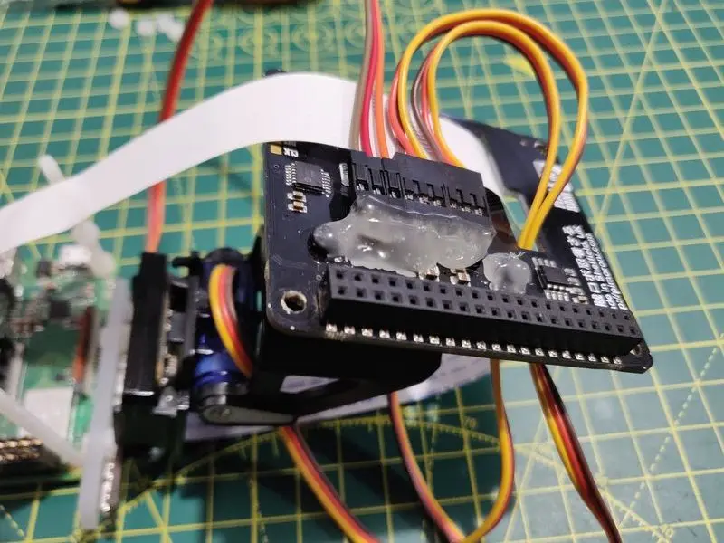 Click to read 'Robot Pan / Tilt Hat CCTV'