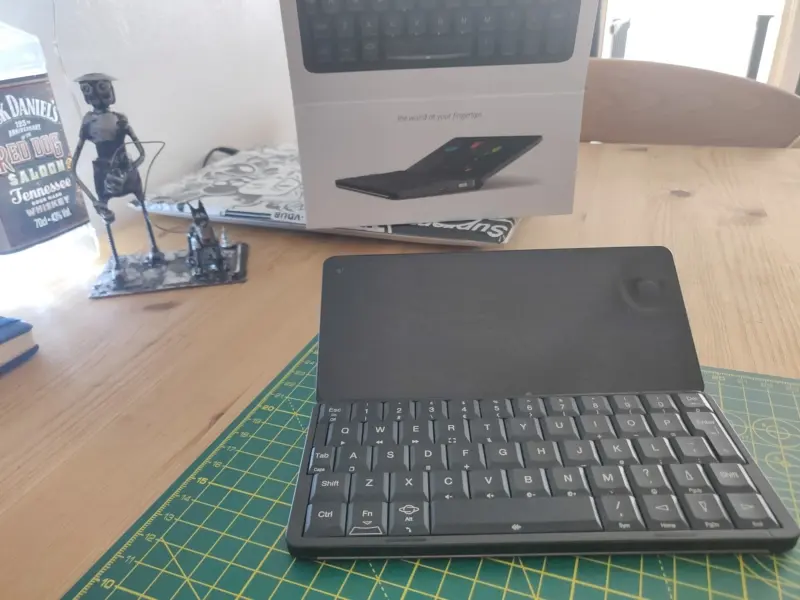 Click to read 'Upgrading Debian on a Gemini PDA'